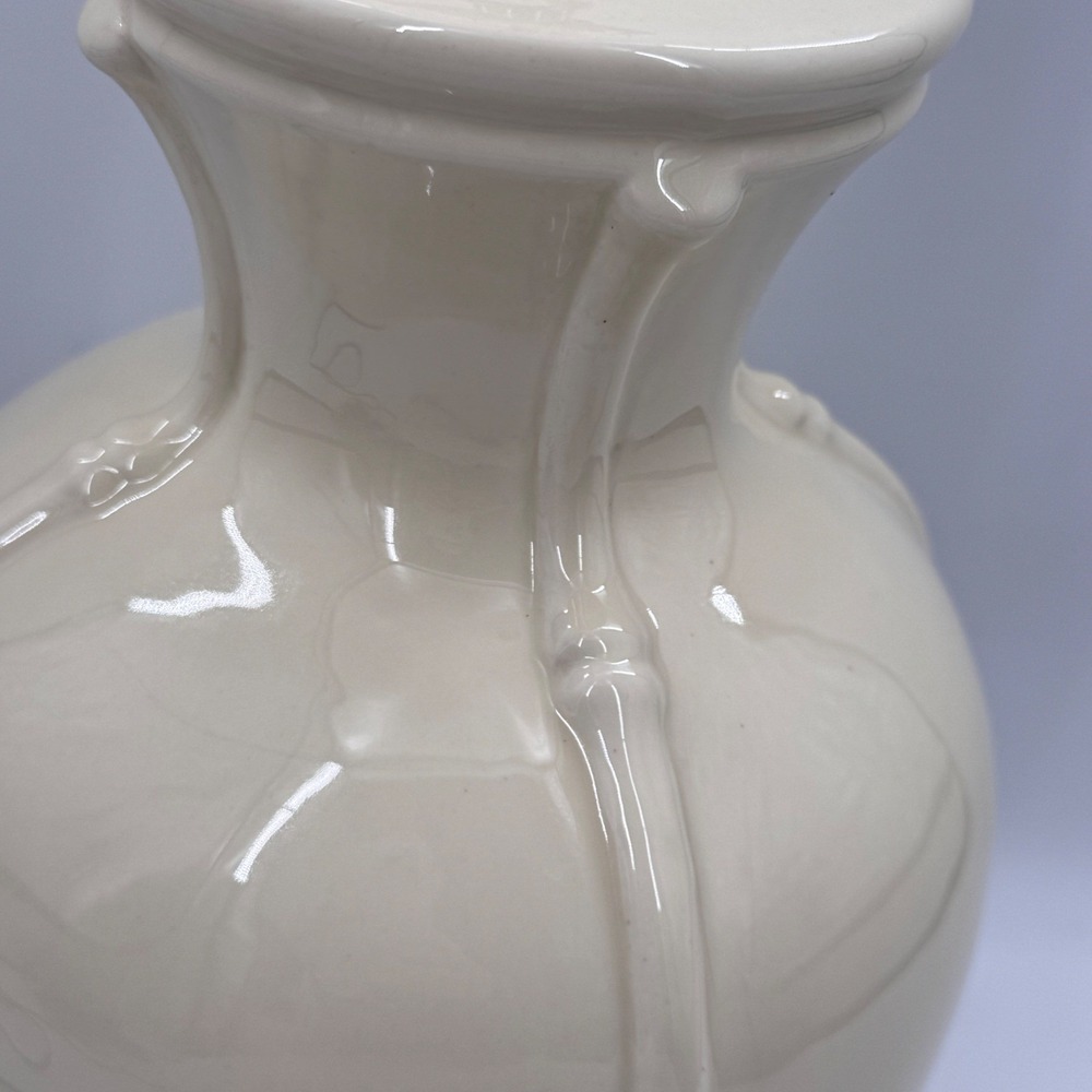 Vintage Chinoiserie Faux Bamboo Ceramic Urn Table Lamp - Picture 5 of 11
